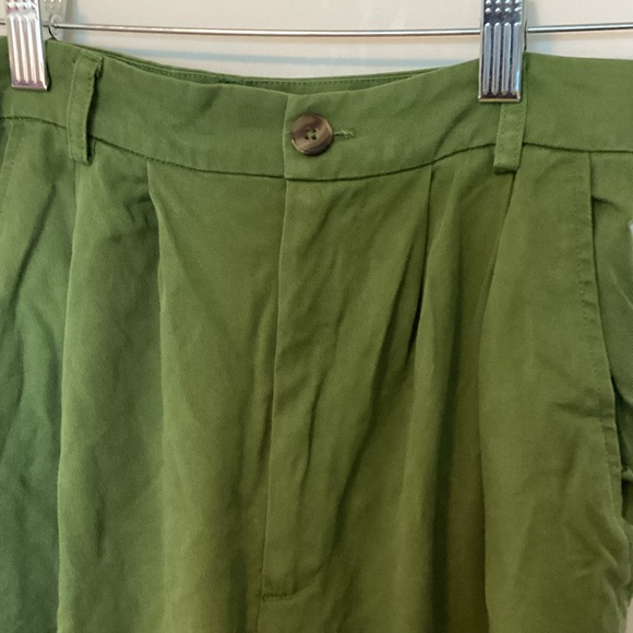 Reformation Green High-Waisted Trousers 0 - Picture 2 of 10
